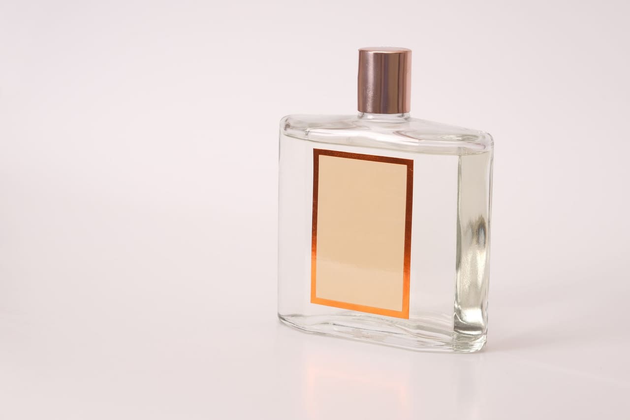 نمونه تصویر عطر و ادکلن